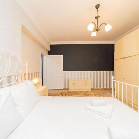 Apartment Stylish Flat With Modern Design In *