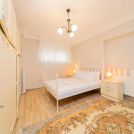 Stylish Flat With Modern Design In Apartment Antalya
