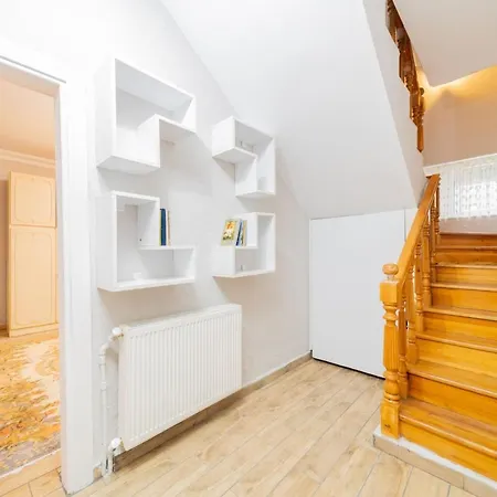 Апартаменты Stylish Flat With Modern Design In Анталья